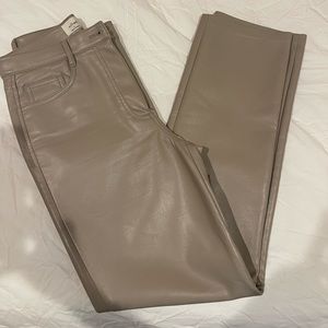 Aritzia Melina Pant Sz 4